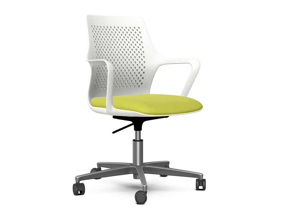 Ws.D Gesture Meeting Room Chair with Five Star Base on Castors