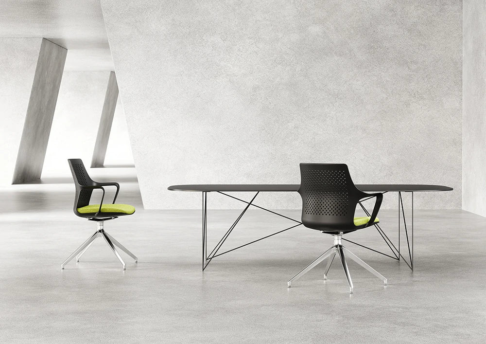 Ws.D Gesture Meeting Room Chair with Pyramid Castor Base