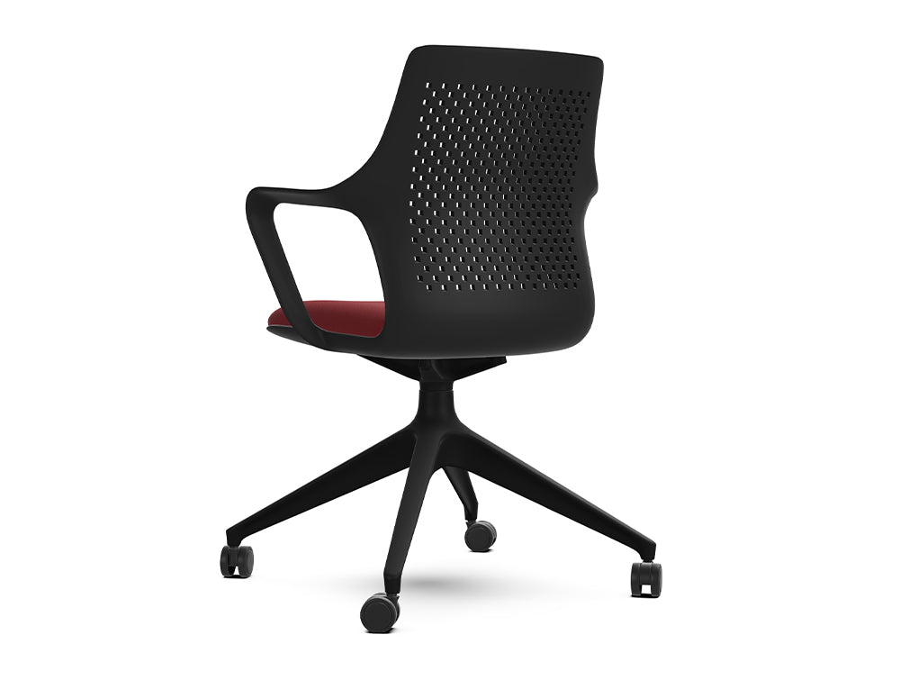 Ws.D Gesture Meeting Room Chair with Pyramid Base on Castors