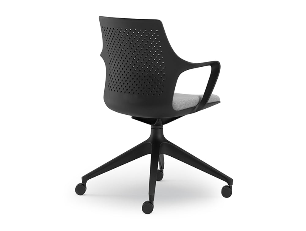 Ws.D Gesture Meeting Room Chair with Pyramid Castor Base