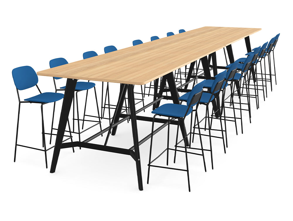Ws.D High Capacity Canteen with Bench Seating and High Tables